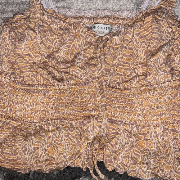 Urban Outfitters crop shirt - Picture 2 of 5